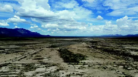 40 E 98 Acre E Many Wells Rd, Portal, AZ 85632