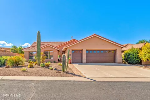 2414 E Bonita Canyon Dr, Green Valley, AZ 85614