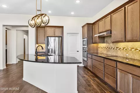 Kitchen - 61670 E Marble Dr, Oracle, AZ 85623 photo 3 of 3