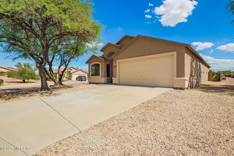 7159 S Parsons Tale Dr, Tucson, AZ 85756 photo 2