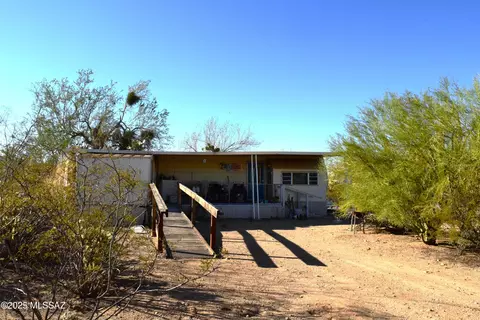 10591 W Mars Rd, Tucson, AZ 85743