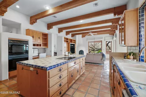 Kitchen - 7185 E Desert Moon Loop, Tucson, AZ 85750 photo 3 of 4