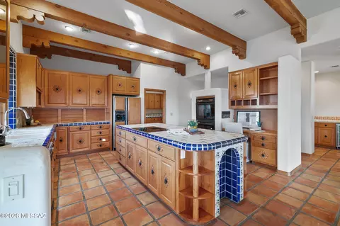 Kitchen - 7185 E Desert Moon Loop, Tucson, AZ 85750 photo 1 of 4