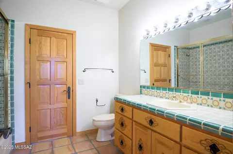 Bath - 7185 E Desert Moon Loop, Tucson, AZ 85750 photo 5 of 7