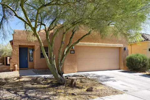 10393 Yew Pl, Tucson, AZ 85747