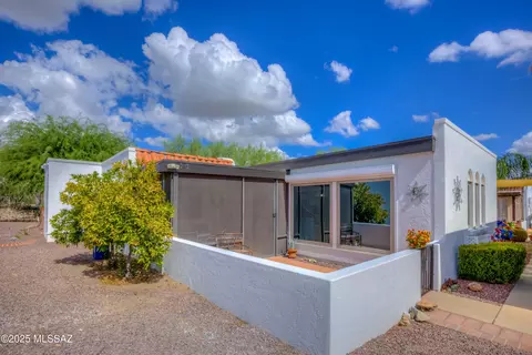 401 N Calle Del Diablo, Green Valley, AZ 85614
