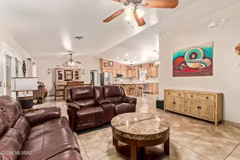 Living - 601 E Nashville Ave, Vail, AZ 85641 photo 2 of 2