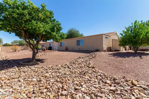 Exterior - 601 E Nashville Ave, Vail, AZ 85641 photo 5 of 10