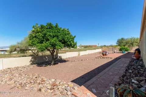 Exterior - 601 E Nashville Ave, Vail, AZ 85641 photo 9 of 10