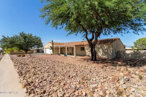 Exterior - 601 E Nashville Ave, Vail, AZ 85641 photo 2 of 10