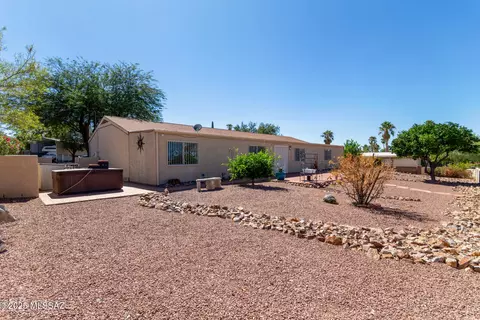 Exterior - 601 E Nashville Ave, Vail, AZ 85641 photo 7 of 10
