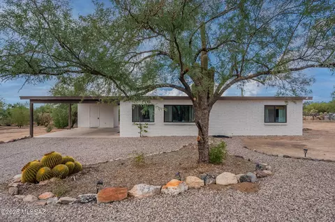 3381 W Flying Diamond Dr, Tucson, AZ 85742