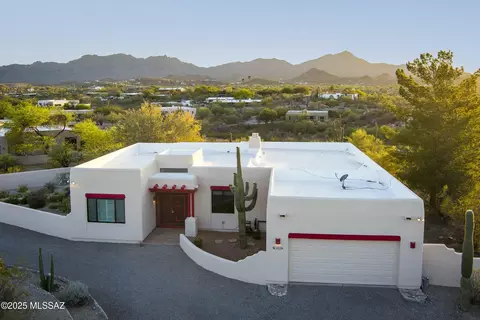 4920 W Harris Hawk Pl, Tucson, AZ 85745