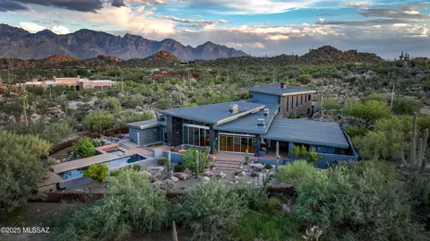 1370 W Tortolita Mountain Cir, Oro Valley, AZ 85755