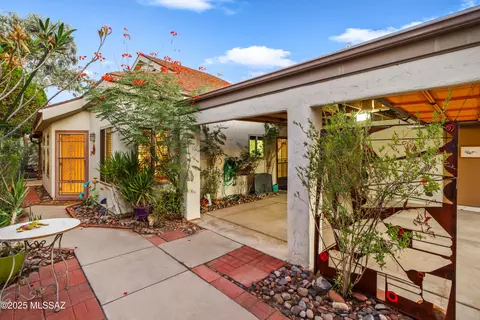 2815 W Carnation Pl, Tucson, AZ 85745