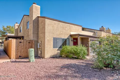861 E Meadow Ln, Tucson, AZ 85719