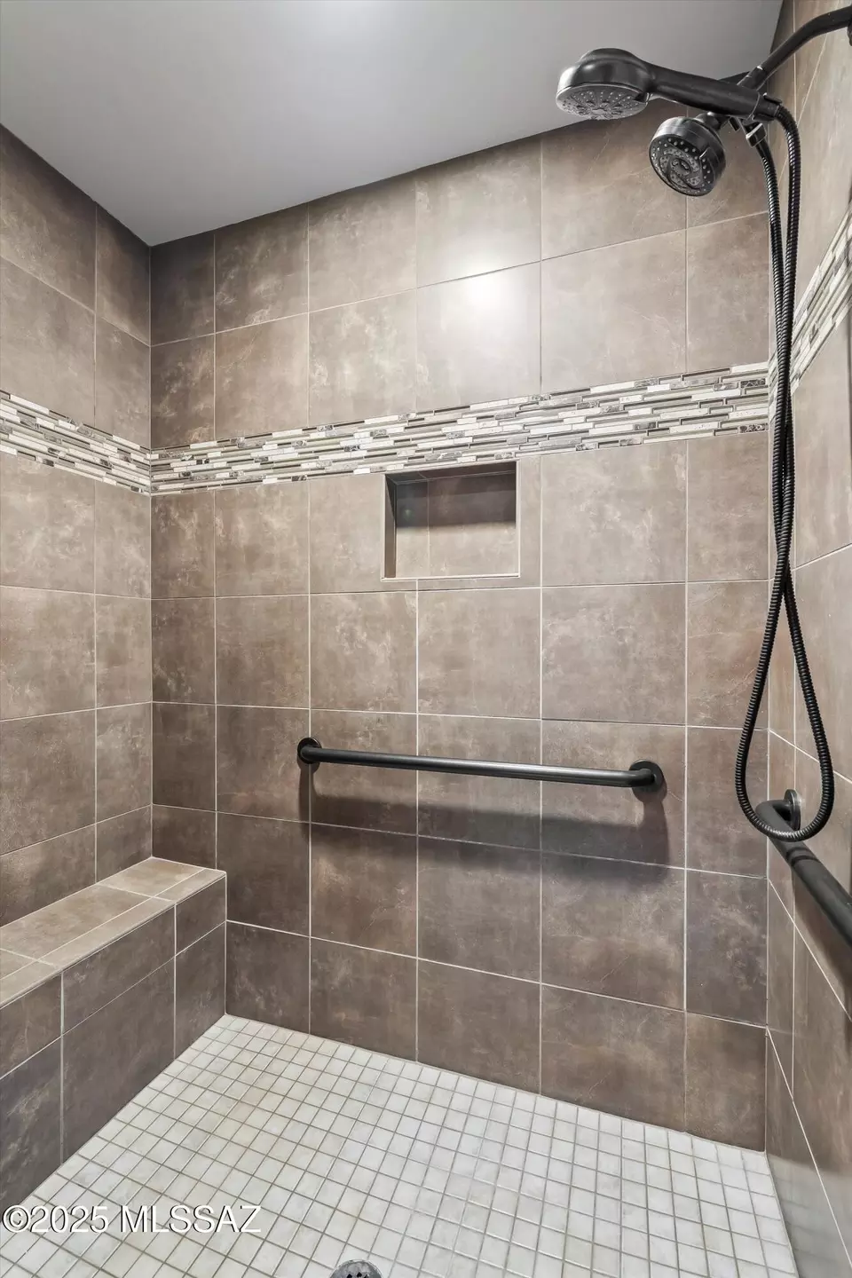 Bath - 66220 E Mount Lemmon Ln, Tucson, AZ 85739 photo 3 of 6