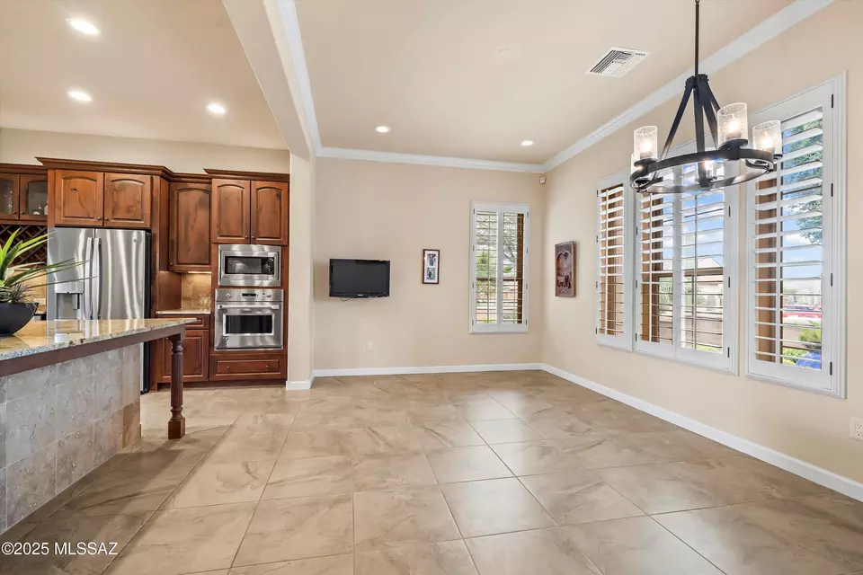 Dining - 66220 E Mount Lemmon Ln, Tucson, AZ 85739 photo 2 of 4