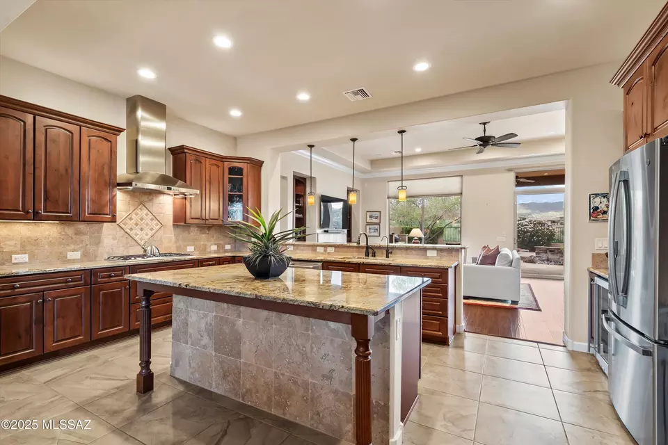Kitchen - 66220 E Mount Lemmon Ln, Tucson, AZ 85739 photo 3 of 4