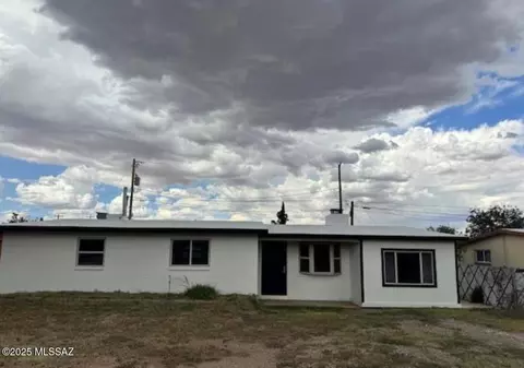 365 Steffens St, Sierra Vista, AZ 85635