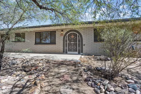 9412 E Loma Linda Pl, Tucson, AZ 85749