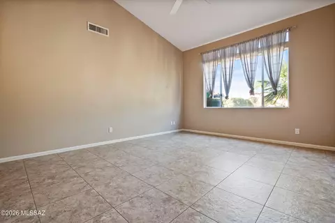 Living - 64580 E Drifter Dr, Tucson, AZ 85739 photo 10 of 11