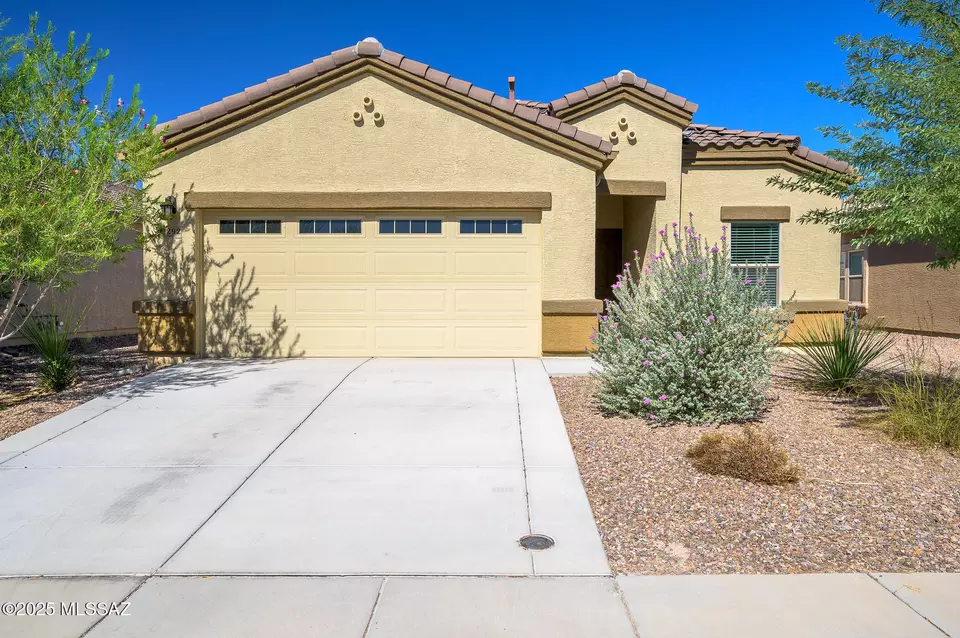 Exterior - 9292 W Creosote Rain Dr, Marana, AZ 85653 photo 1 of 8