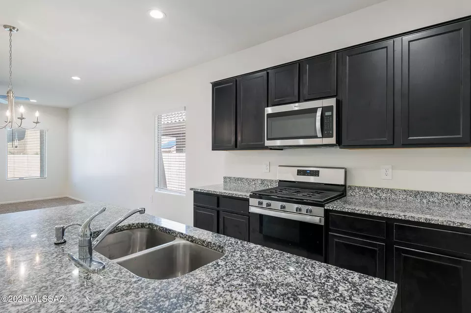 Kitchen - 9292 W Creosote Rain Dr, Marana, AZ 85653 photo 5 of 5