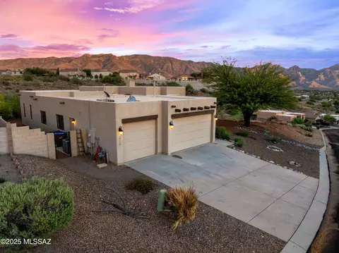 39759 Horse Run Dr, Tucson, AZ 85739