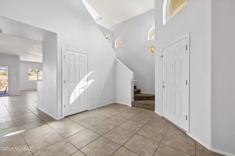 Entry Way - 8889 E Abrams Loop, Tucson, AZ 85710 photo 3 of 4