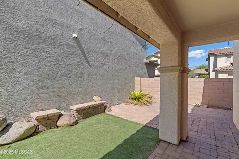 Exterior - 5741 E Bellow Ln, Tucson, AZ 85712 photo 3 of 7
