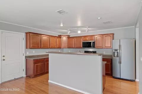 Kitchen - 5741 E Bellow Ln, Tucson, AZ 85712 photo 1 of 6