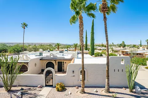302 S Camino Del Portillo, Green Valley, AZ 85614