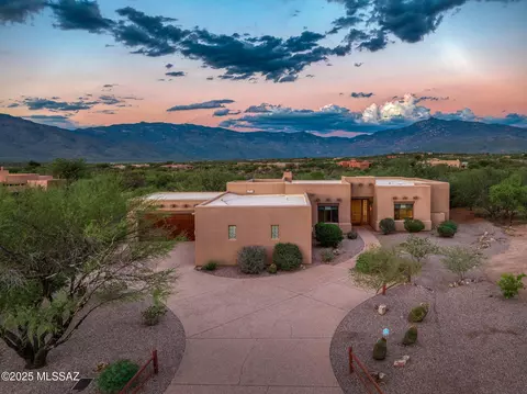 8575 S Triangle H Ranch Pl, Vail, AZ 85641