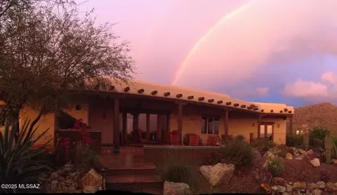 3895 N Whiptail Wash Pl, Tucson, AZ 85749