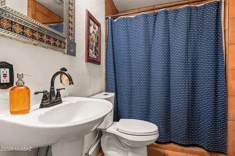 4865 E 3rd St, Tucson, AZ 85711 photo 7