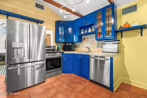4865 E 3rd St, Tucson, AZ 85711 photo 9