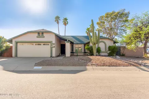 4806 W Candleberry Way, Tucson, AZ 85742