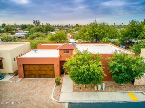 3050 N Presidio Park Pl, Tucson, AZ 85716