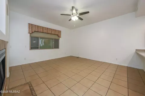Living - 14085 E Copper Mesa Ct, Vail, AZ 85641 photo 6 of 9