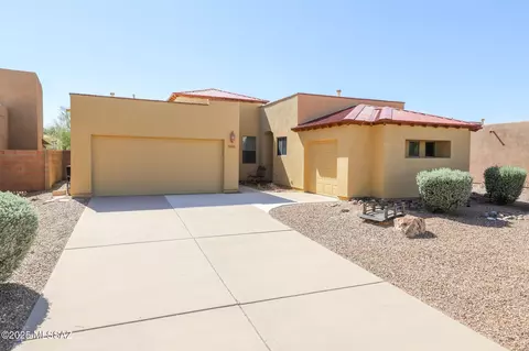 Exterior - 14085 E Copper Mesa Ct, Vail, AZ 85641 photo 2 of 9