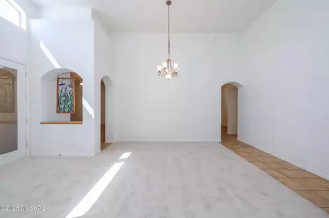 Living - 14085 E Copper Mesa Ct, Vail, AZ 85641 photo 5 of 9