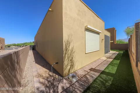 Exterior - 14085 E Copper Mesa Ct, Vail, AZ 85641 photo 6 of 9