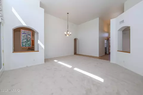 Living - 14085 E Copper Mesa Ct, Vail, AZ 85641 photo 4 of 9