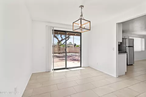Dining - 7456 E 35th St, Tucson, AZ 85710 photo 1 of 2