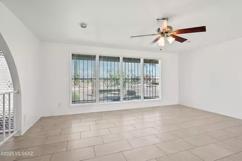 Living - 7456 E 35th St, Tucson, AZ 85710 photo 2 of 7