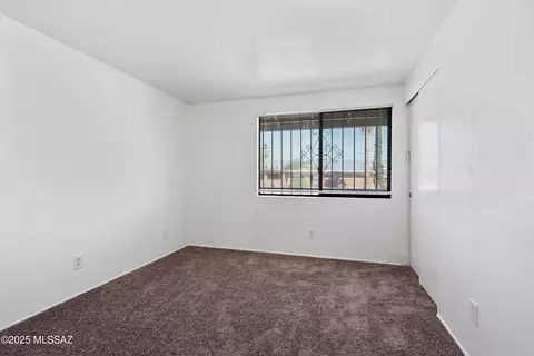 Bedroom - 7456 E 35th St, Tucson, AZ 85710 photo 5 of 6