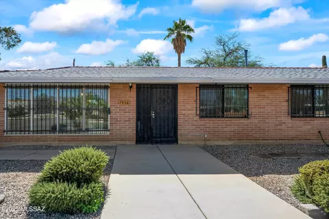 7456 E 35th St, Tucson, AZ 85710