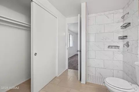 Bath - 7456 E 35th St, Tucson, AZ 85710 photo 2 of 3