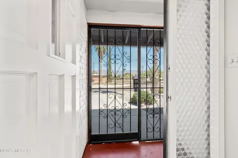Entry Way - 7456 E 35th St, Tucson, AZ 85710 photo 1 of 1